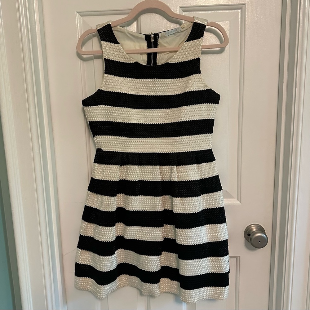 Jun & Ivy Black and White Stripe Fit and Flair Bandage Dress, Size M